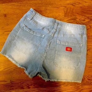 Dickies hickory striped shorts